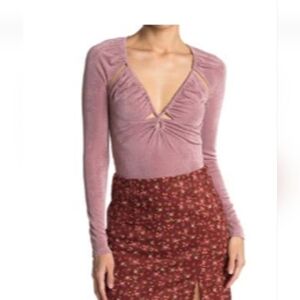 Long sleeve keyhole detailed cut out top